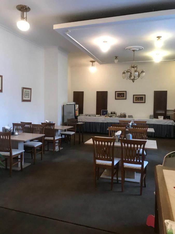 Hotel Labut Vrchlabí Eksteriør billede