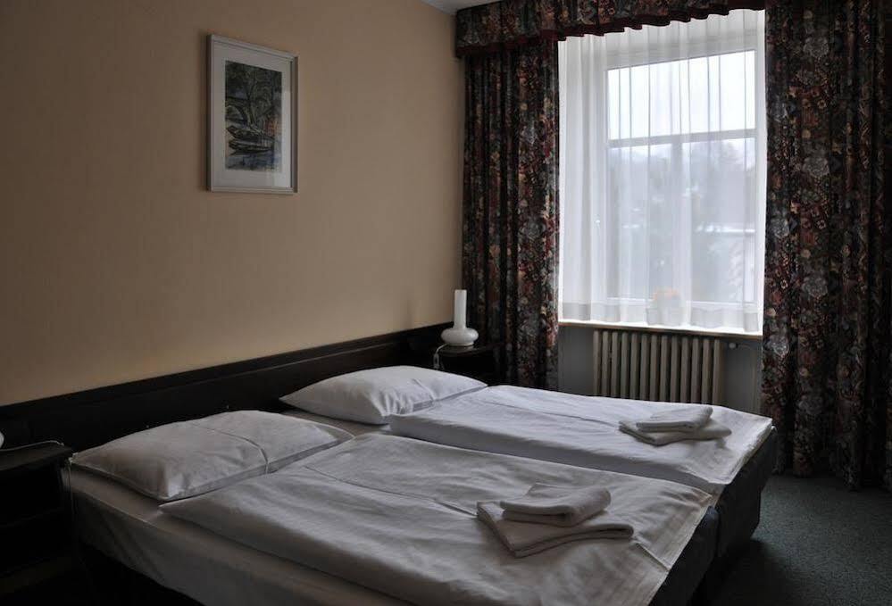 Hotel Labut Vrchlabí Eksteriør billede